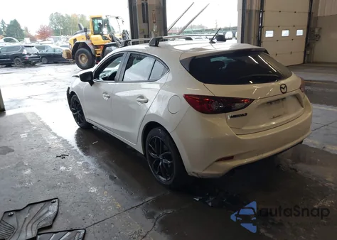 2017 Mazda Mazda3 Sport z USA, uszkodzony, nr VIN JM1BN1K71H1122270